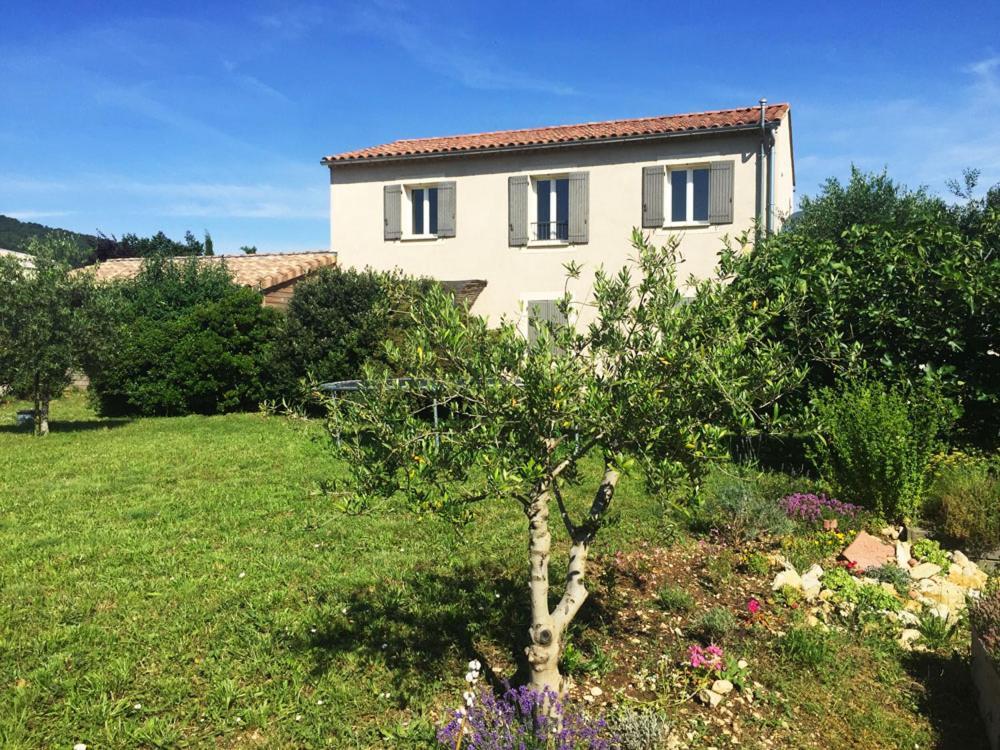 Villa Spacieuse Avec Terrasse Et Vue Mont Ventoux Entrechaux Ngoại thất bức ảnh